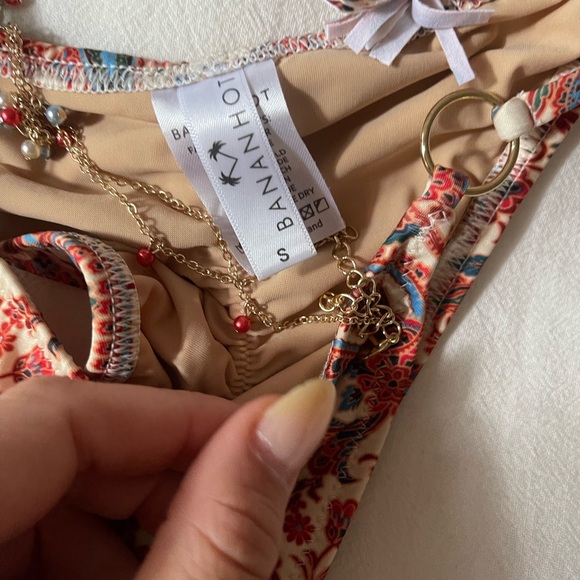 Bananhot Bikini Chain Top & Bottom in Indian Paisley size small. ALL SOLD OUT!!! - Picture 5 of 7